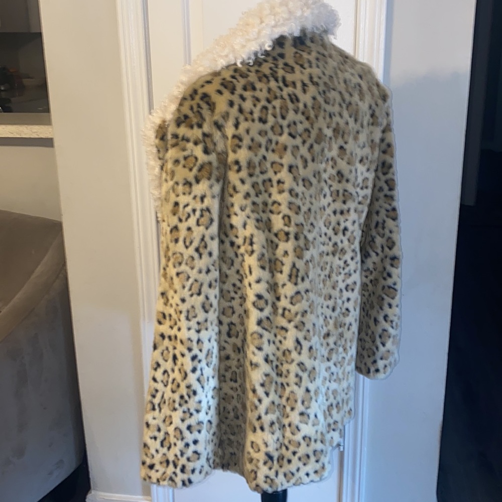 Leopard coat - Picture 5 of 5